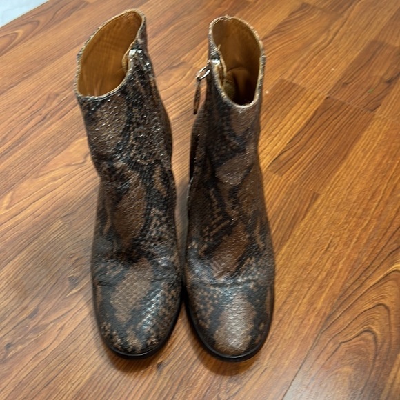 Massimo Dutti Snake Print Ankle Boots Sz 36 / US 6 - Picture 2 of 7